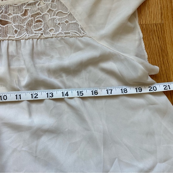 EUC Maeve Gauzy Cream Blouse (Anthropologie) - Picture 5 of 12